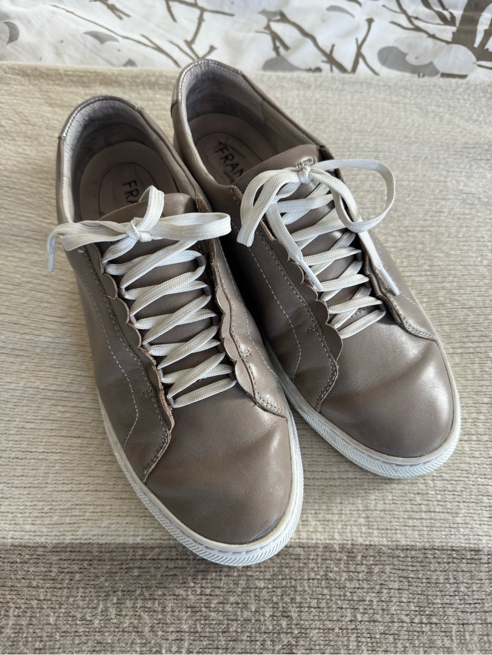 Frankie 4 Celeste Taupe Leather Low-Top Sneakers with White Laces